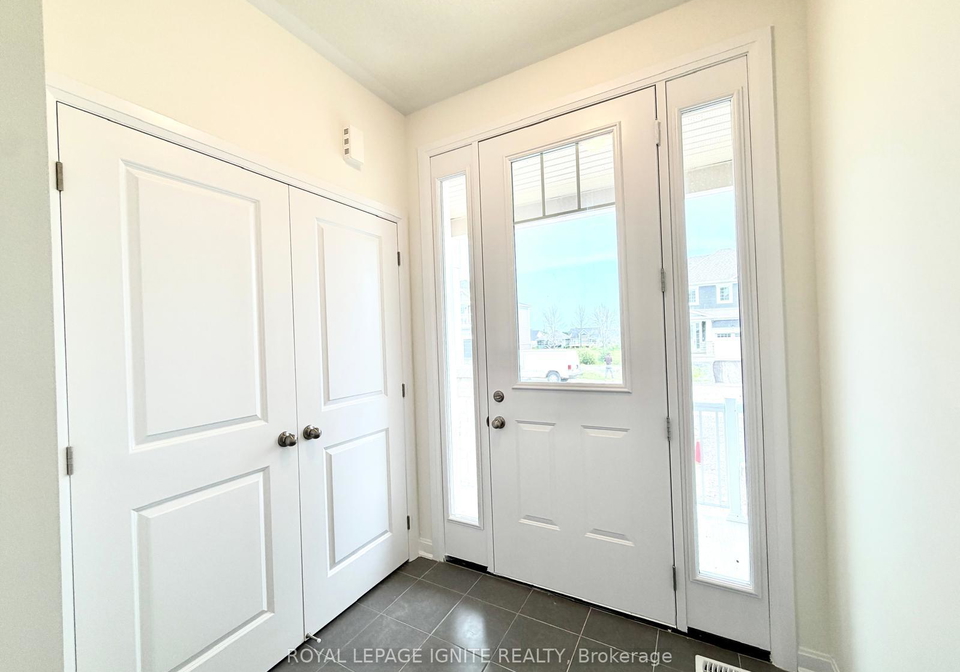 21-royal-oak-crescent-loyalist-ontario-x13558574