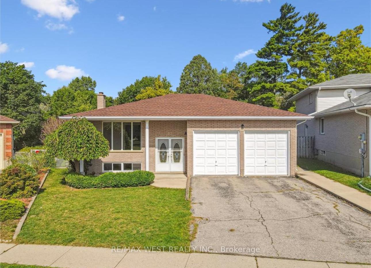42-azores-crescent-cambridge-ontario-x13558810
