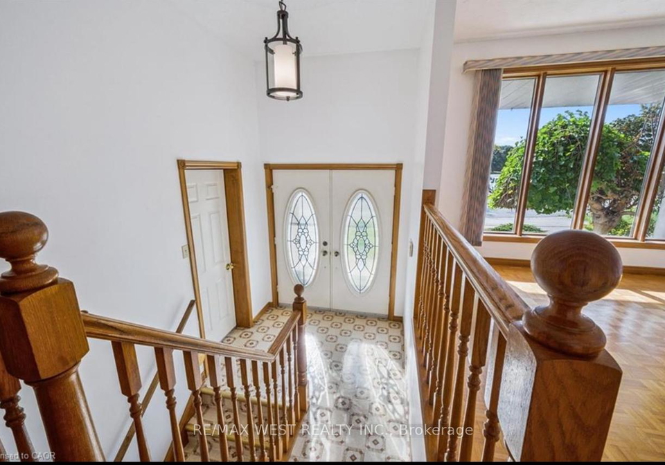 42-azores-crescent-cambridge-ontario-x13558810