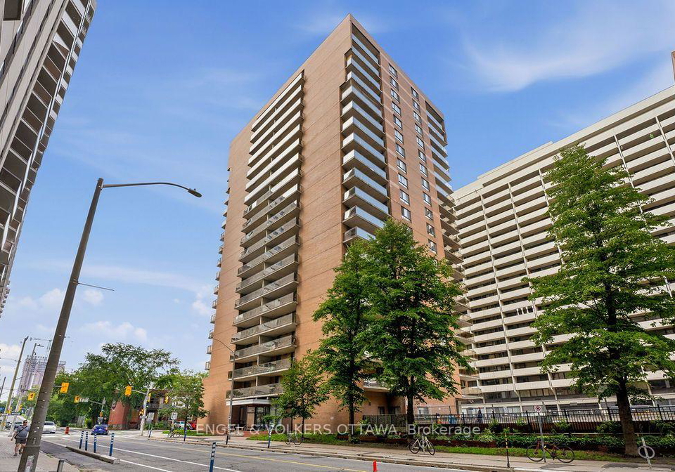 475-laurier-avenue-w-ottawa-ontario-x13559048