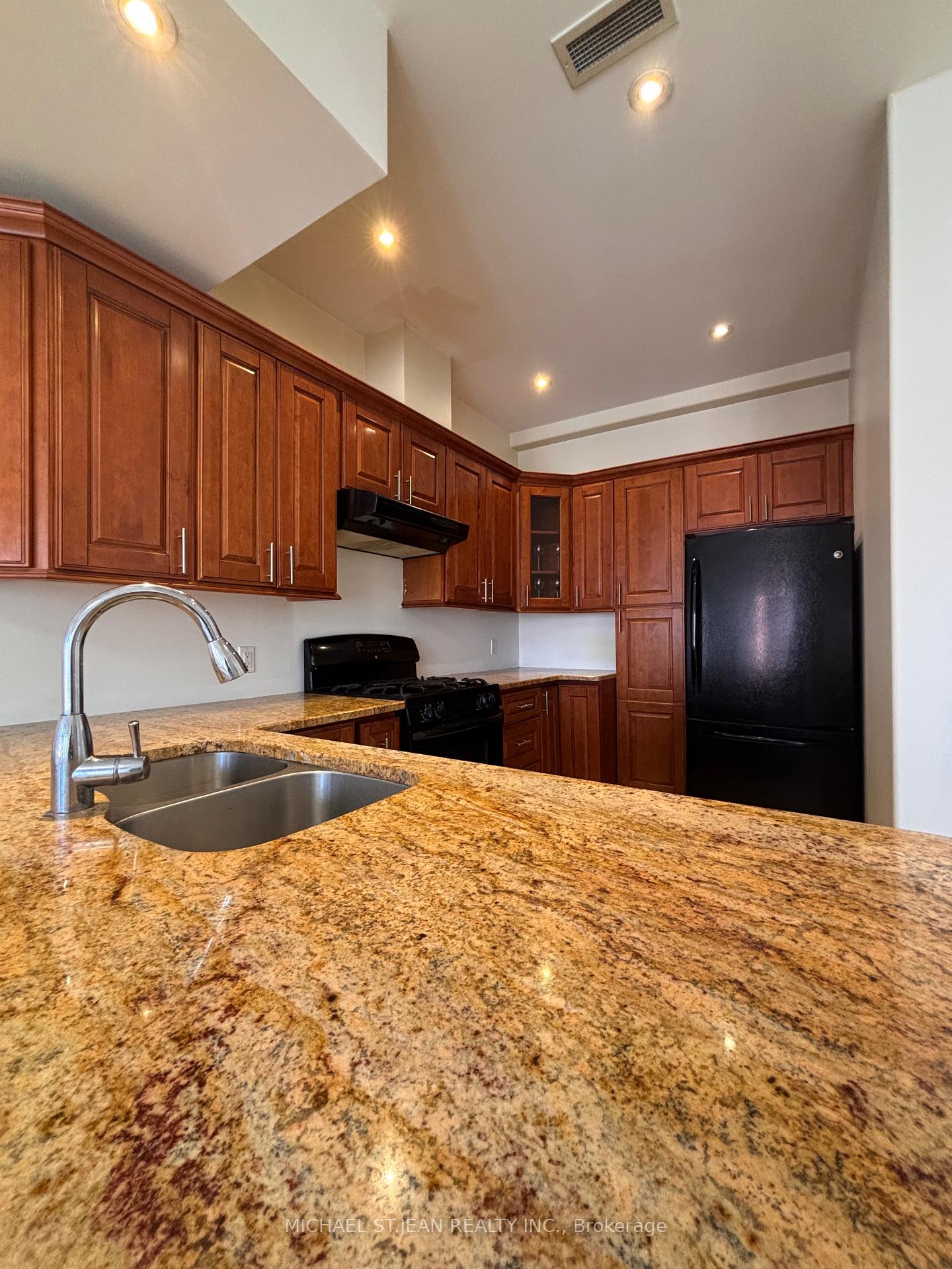 130-wellington-street-n-hamilton-ontario-x13559054