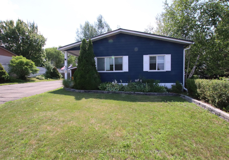 61-doran-road-petawawa-ontario-x13559078