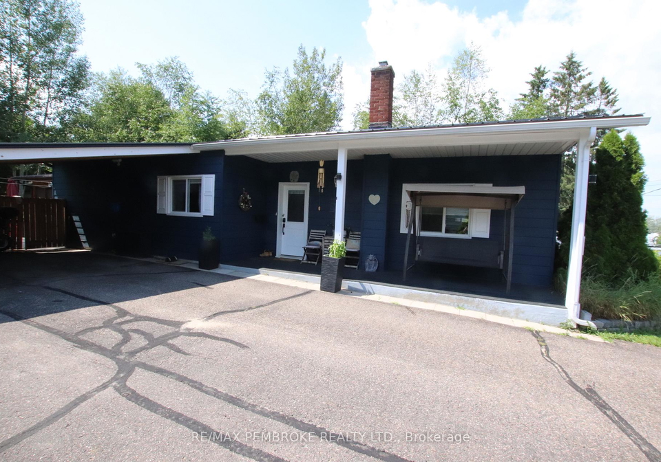 61-doran-road-petawawa-ontario-x13559078