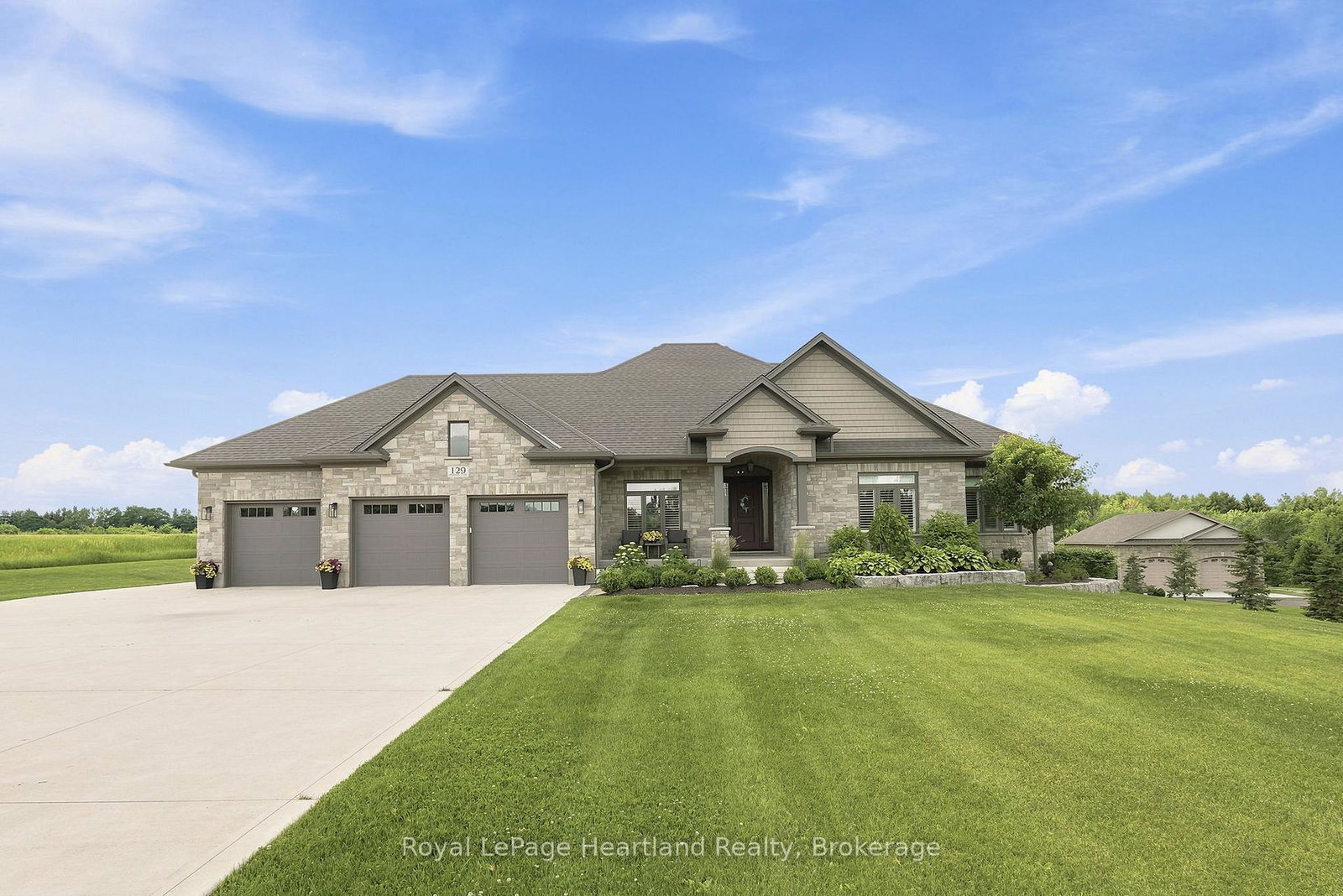 129-sharron-court-mapleton-ontario-x13559230