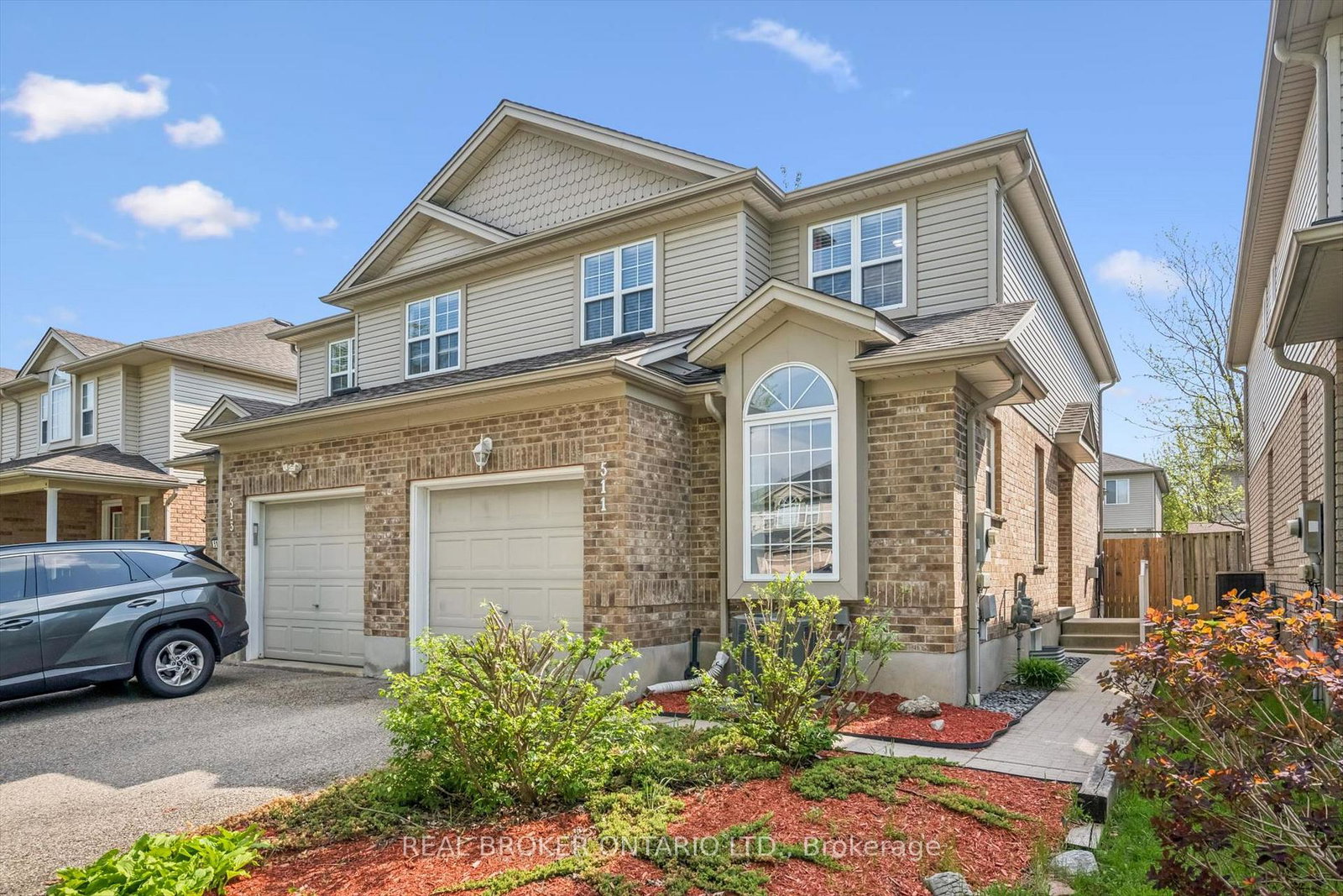 511-dansbury-drive-waterloo-ontario-x13559256
