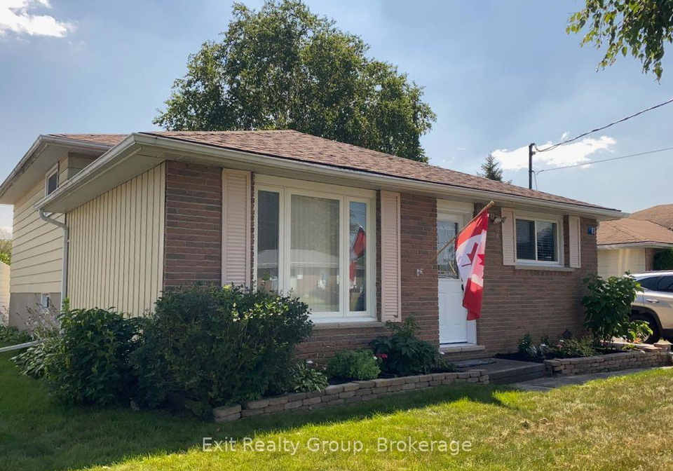 83-centre-street-quinte-west-ontario-x13559398