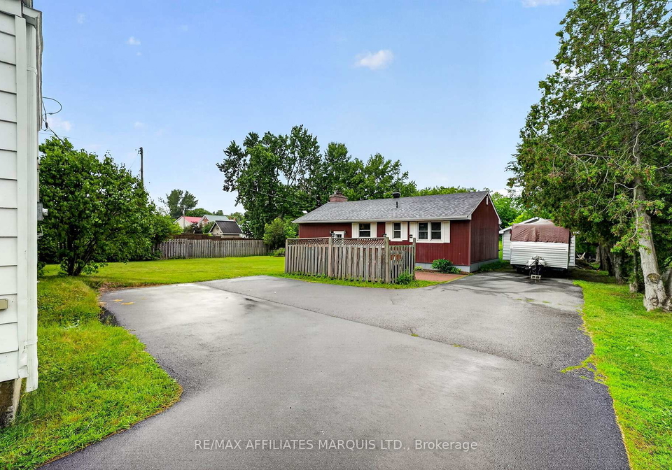 4868-county-road-20-south-glengarry-ontario-x13559576
