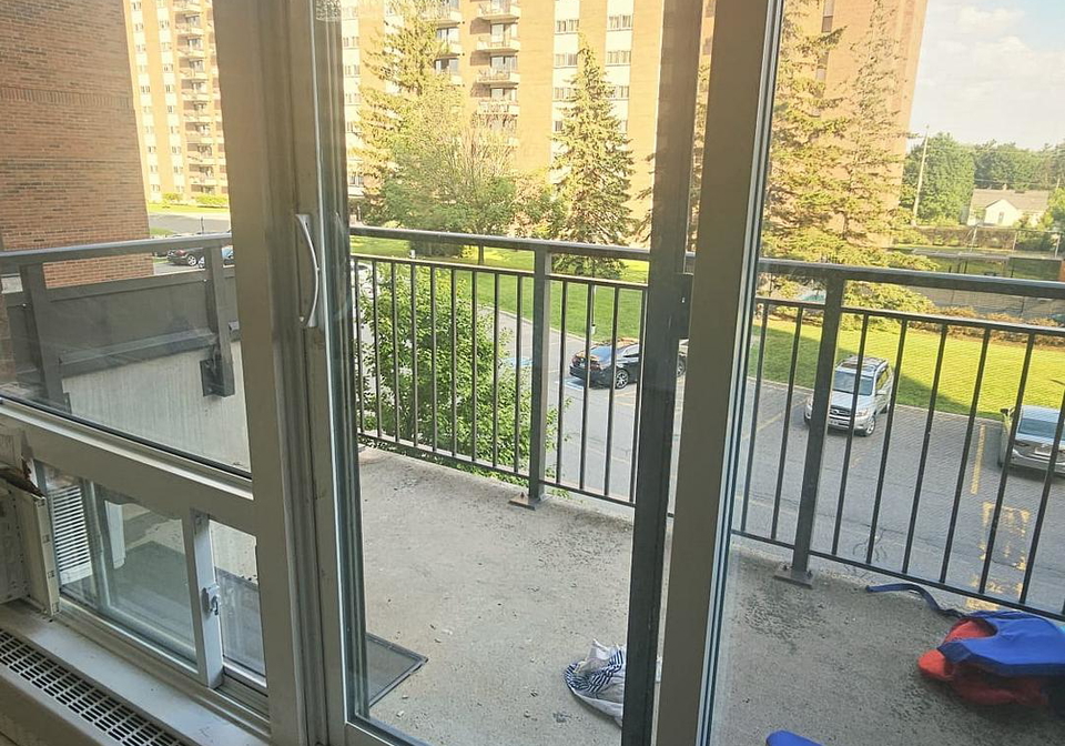 1485-baseline-road-ottawa-ontario-x13559646