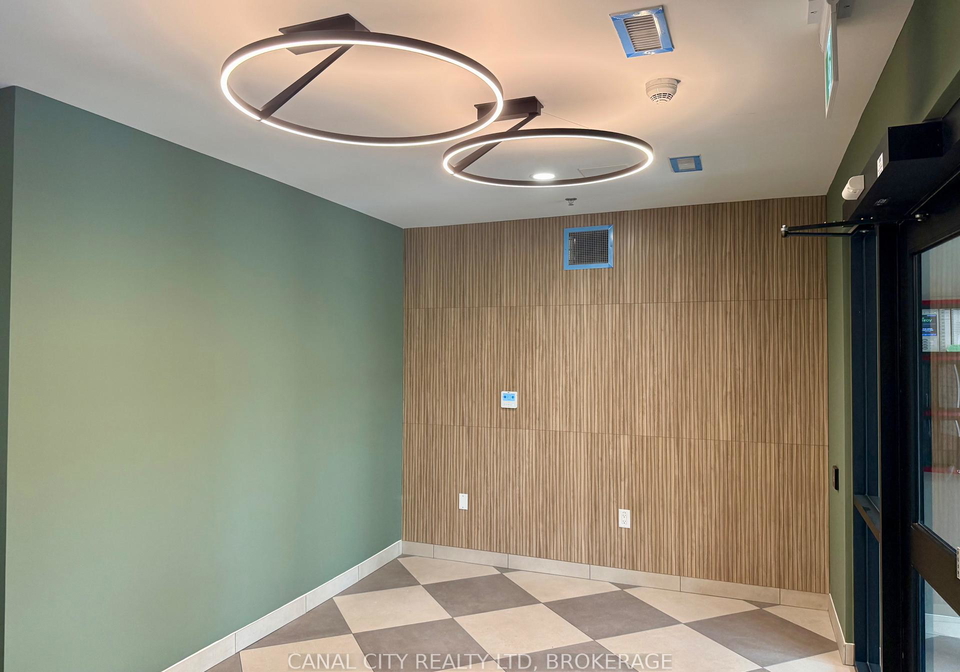 8-hutt-lane-thorold-ontario-x13559760