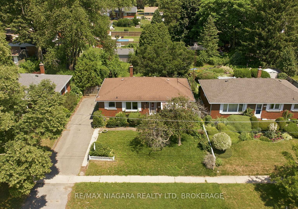 6479-brock-street-niagara-falls-ontario-x13559782