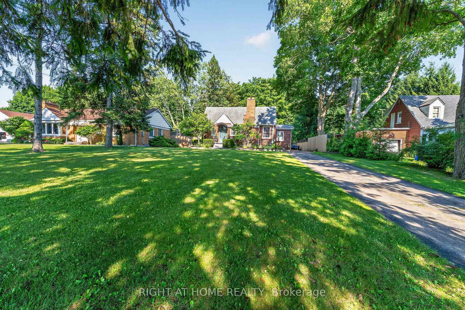 335-sunset-drive-central-elgin-ontario-x13559850