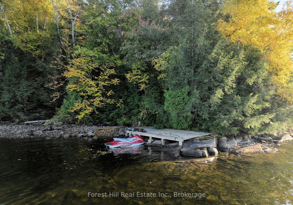 0-dennison-island-dysart-et-al-ontario-x13559918