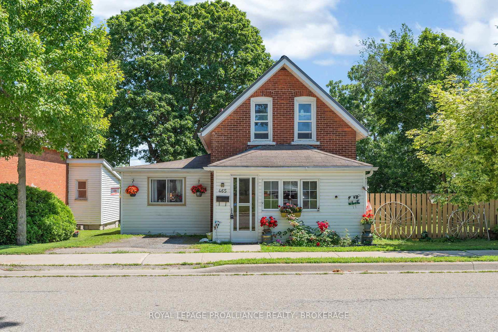 465-garden-street-gananoque-ontario-x13560452