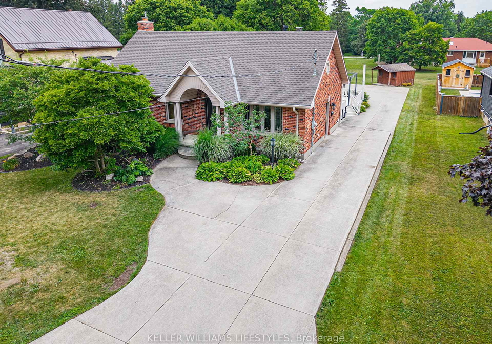 194-high-street-north-middlesex-ontario-x13560460