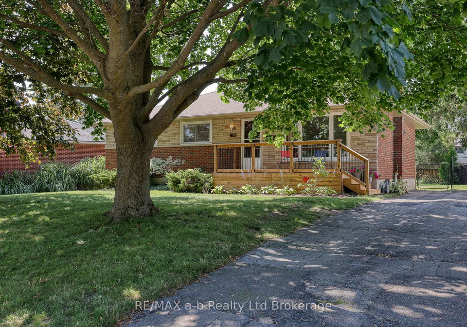 18-chisholm-drive-ingersoll-ontario-x13560634