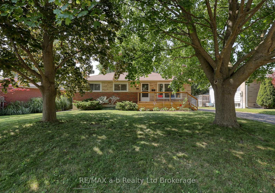 18-chisholm-drive-ingersoll-ontario-x13560634