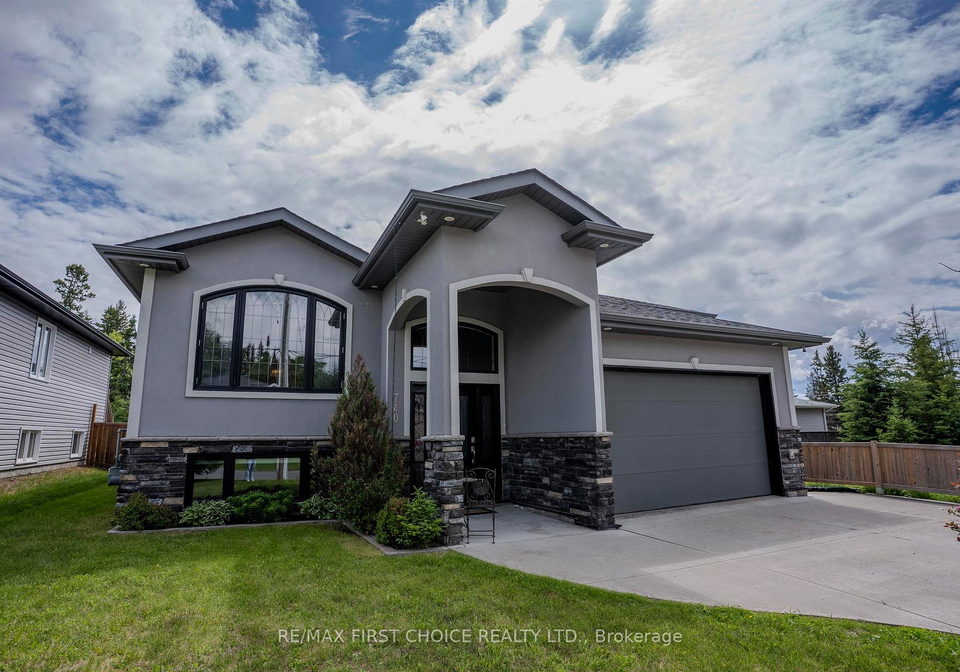 740-woodcrest-road-thunder-bay-ontario-x13560664