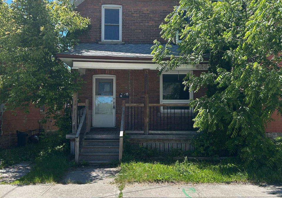 1068-1st-a-avenue-w-owen-sound-ontario-x13560686