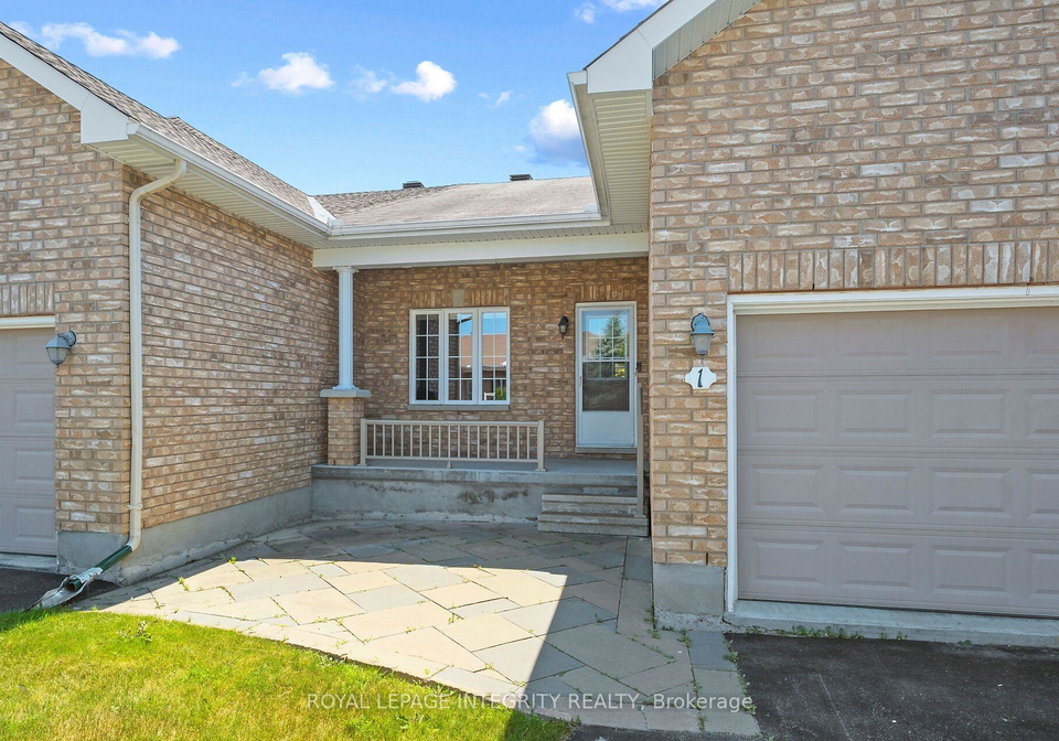 1-moe-robillard-street-arnprior-ontario-x13560784