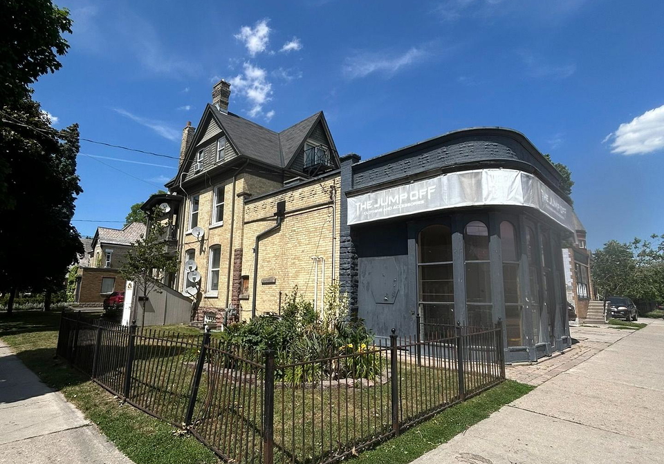 542-dundas-street-london-east-ontario-x13560886