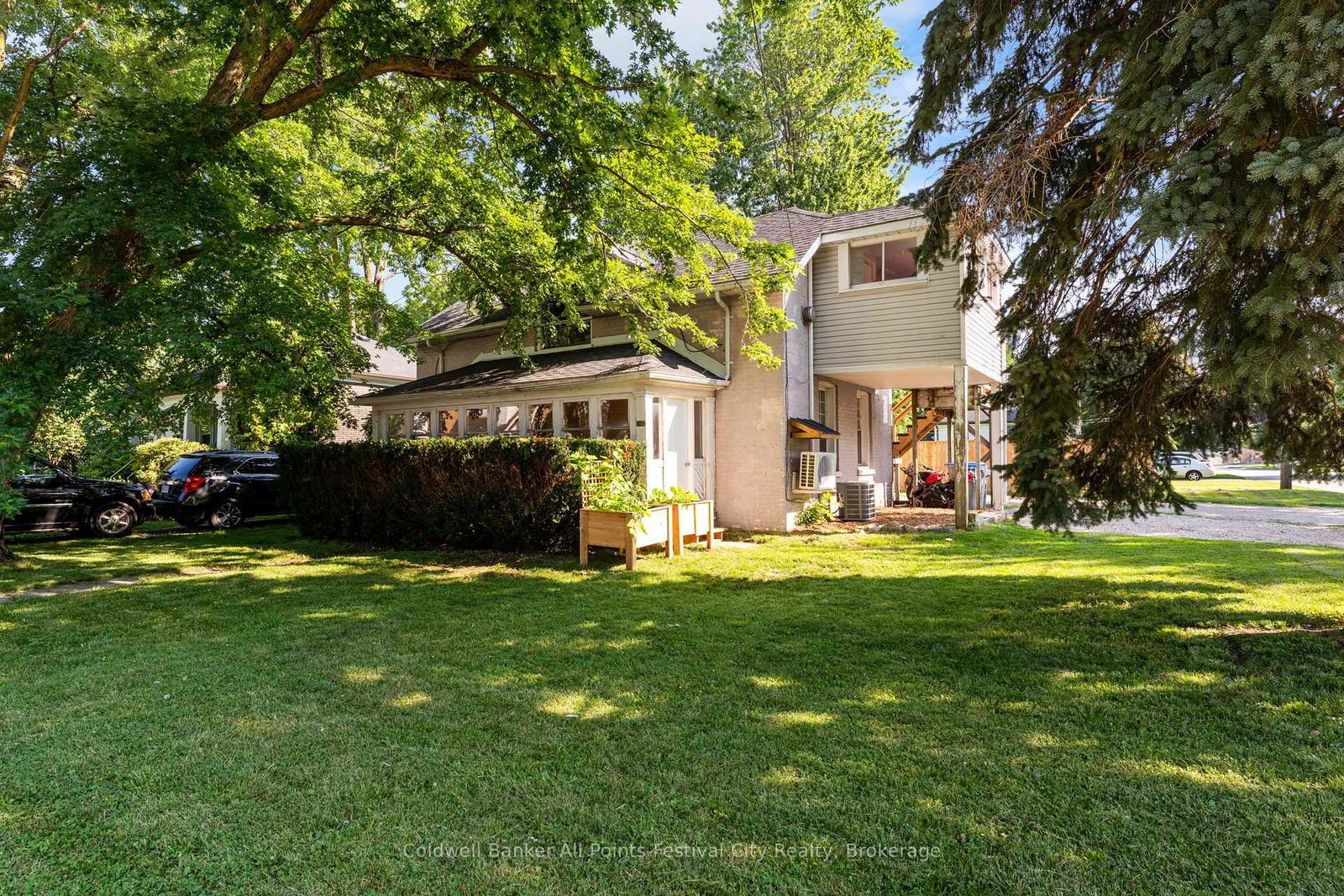 167-montreal-street-west-perth-ontario-x13561104