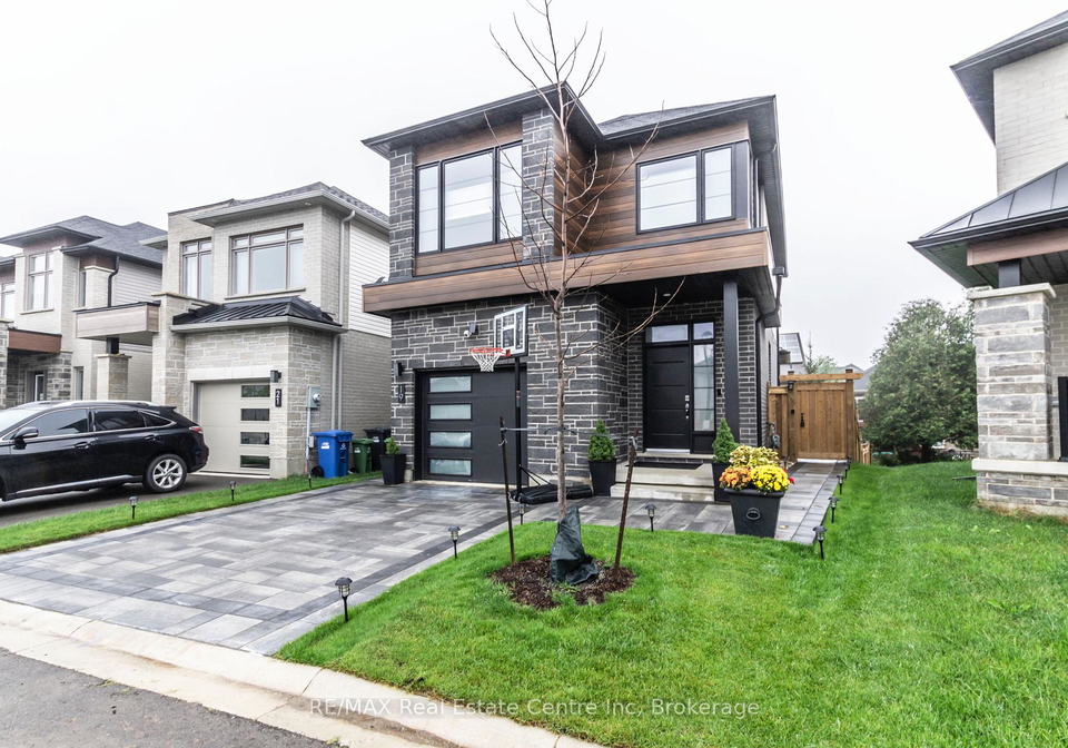 19-ferris-circle-lane-guelph-ontario-x13561162