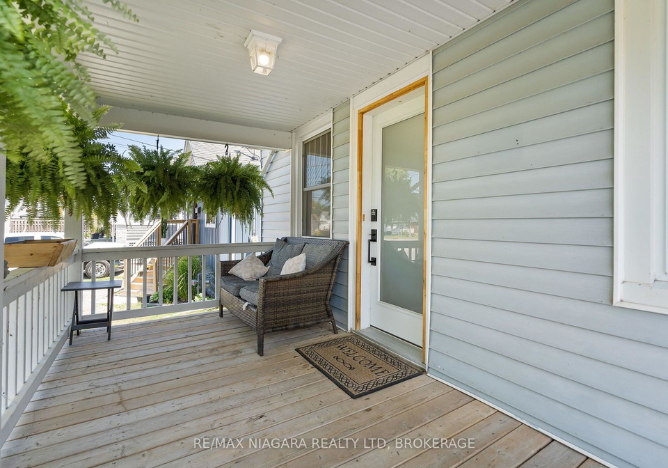 92-delhi-street-port-colborne-ontario-x13561340