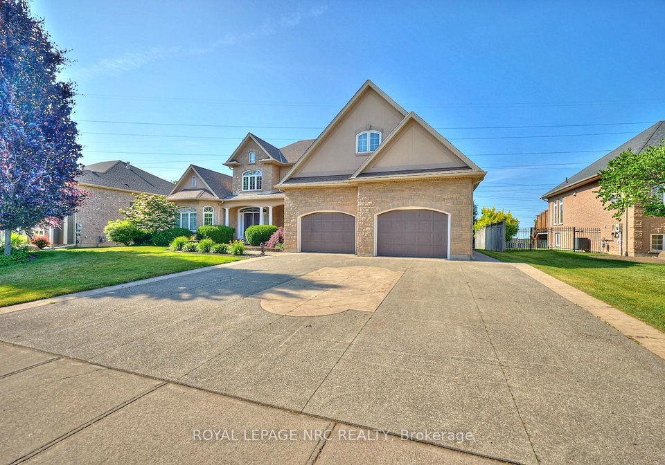 7995-cathedral-drive-niagara-falls-ontario-x13561600