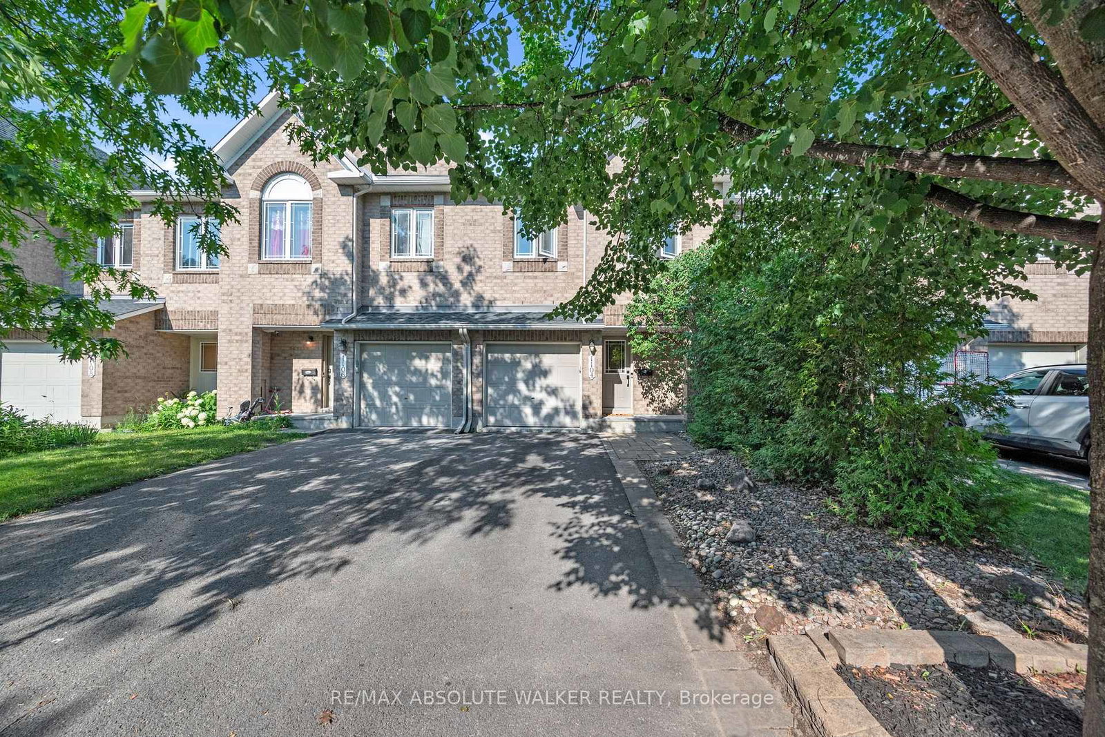 1104-candlewood-street-ottawa-ontario-x13561804