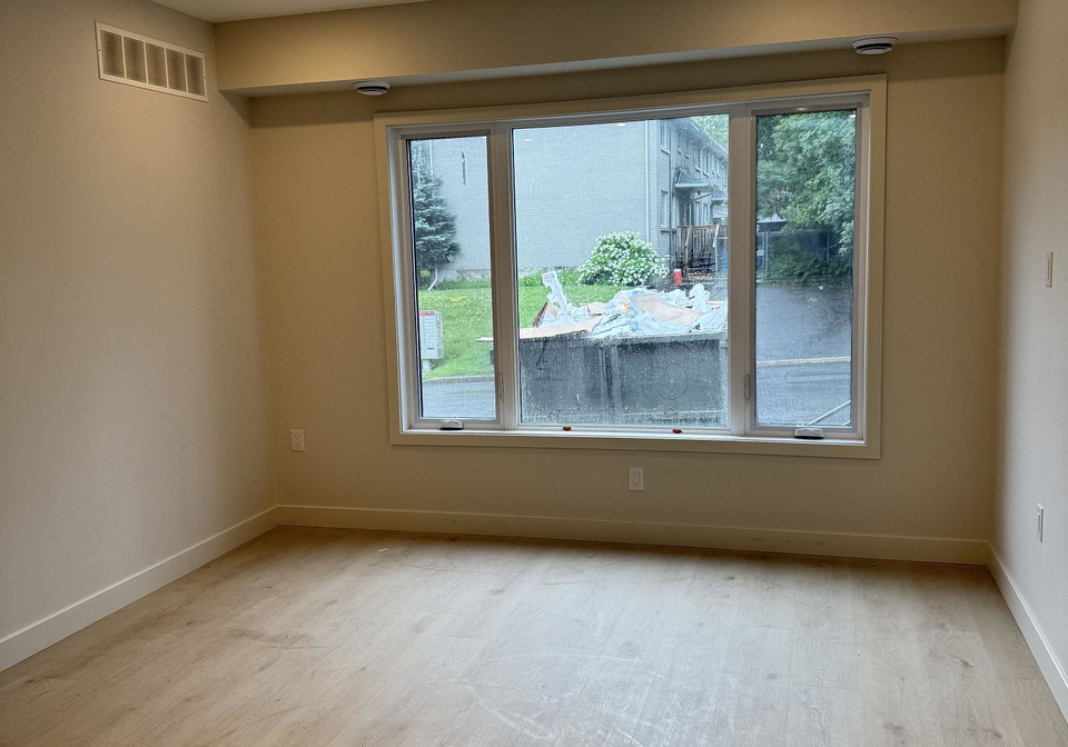 1301-dorchester-avenue-ottawa-ontario-x13561810