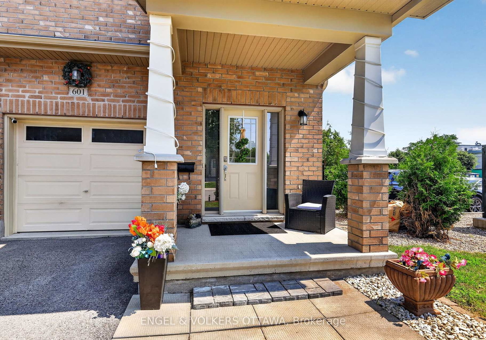 601-via-campanale-avenue-ottawa-ontario-x13561892