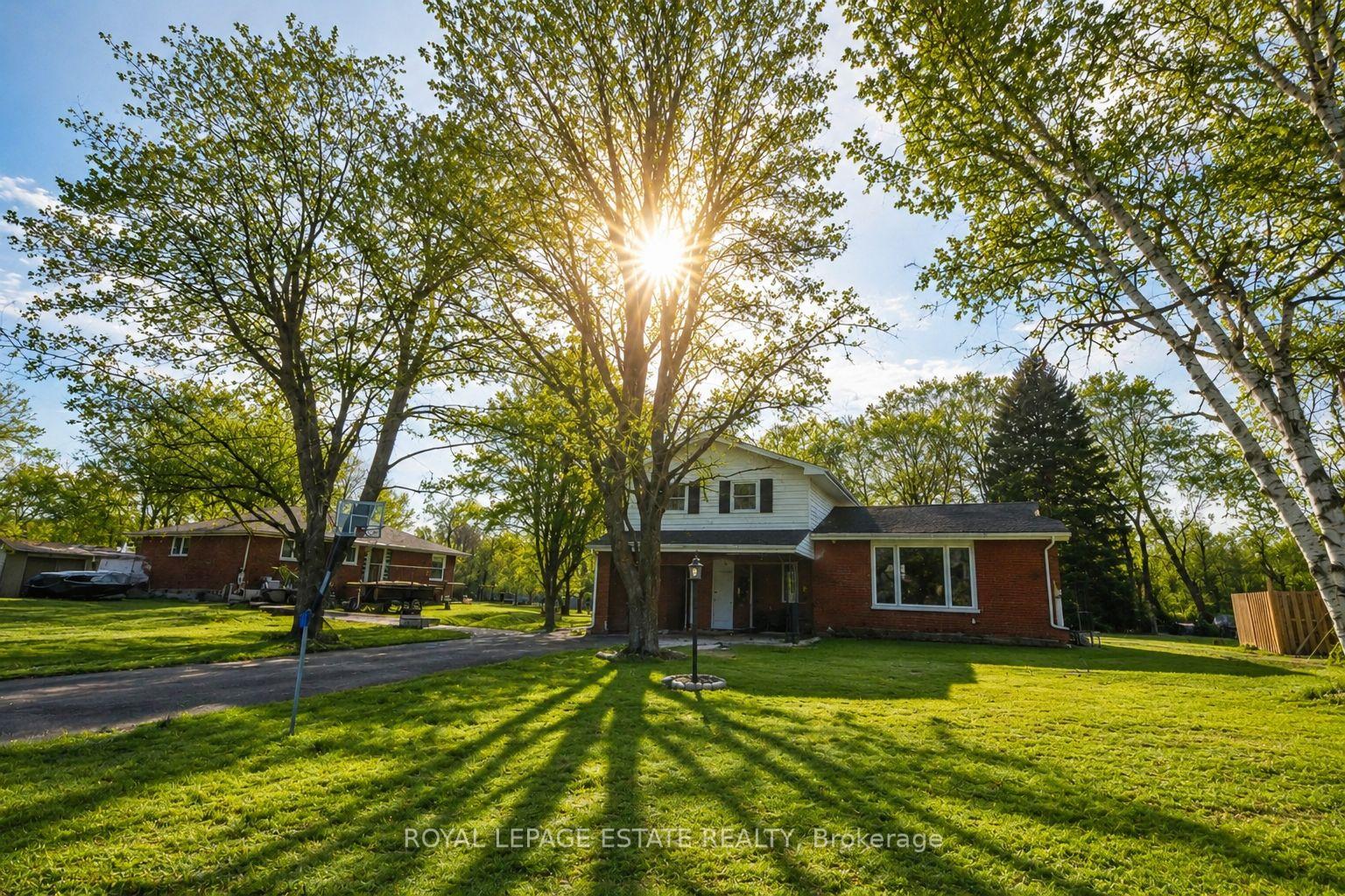 102-greenfield-park-belleville-ontario-x13562318