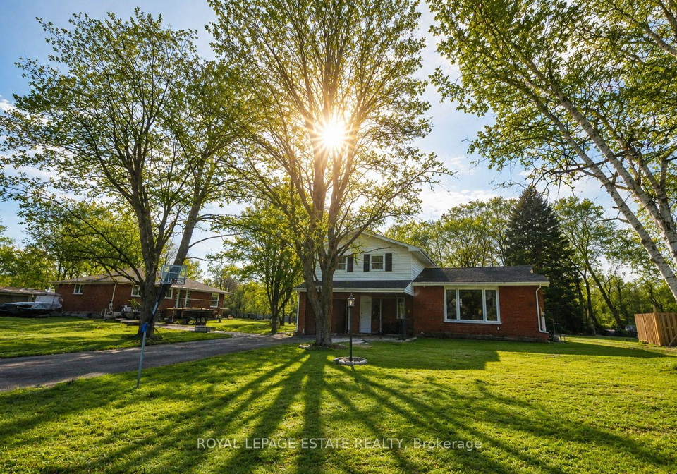 102-greenfield-park-belleville-ontario-x13562318