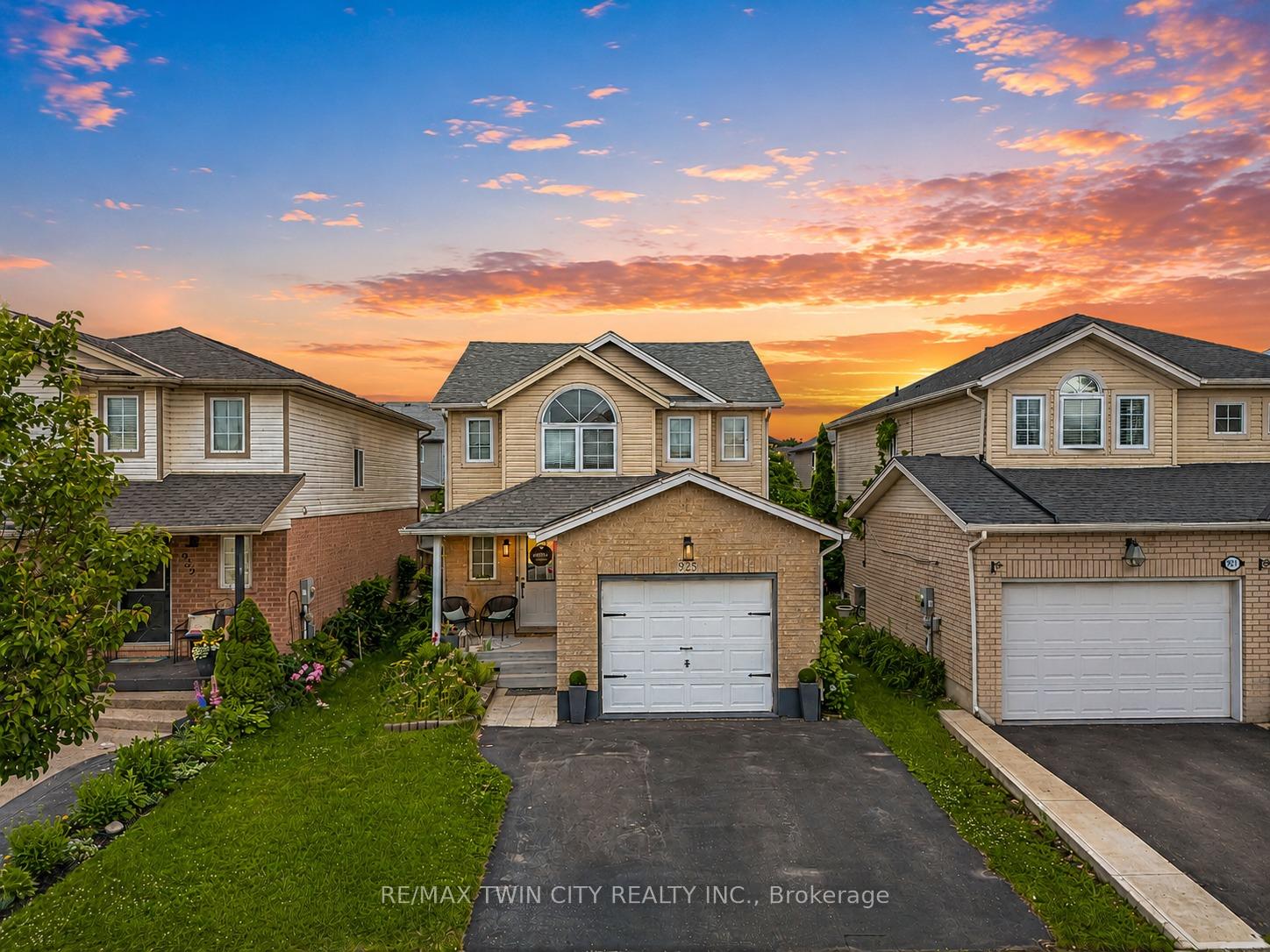 925-copper-leaf-crescent-kitchener-ontario-x13562392