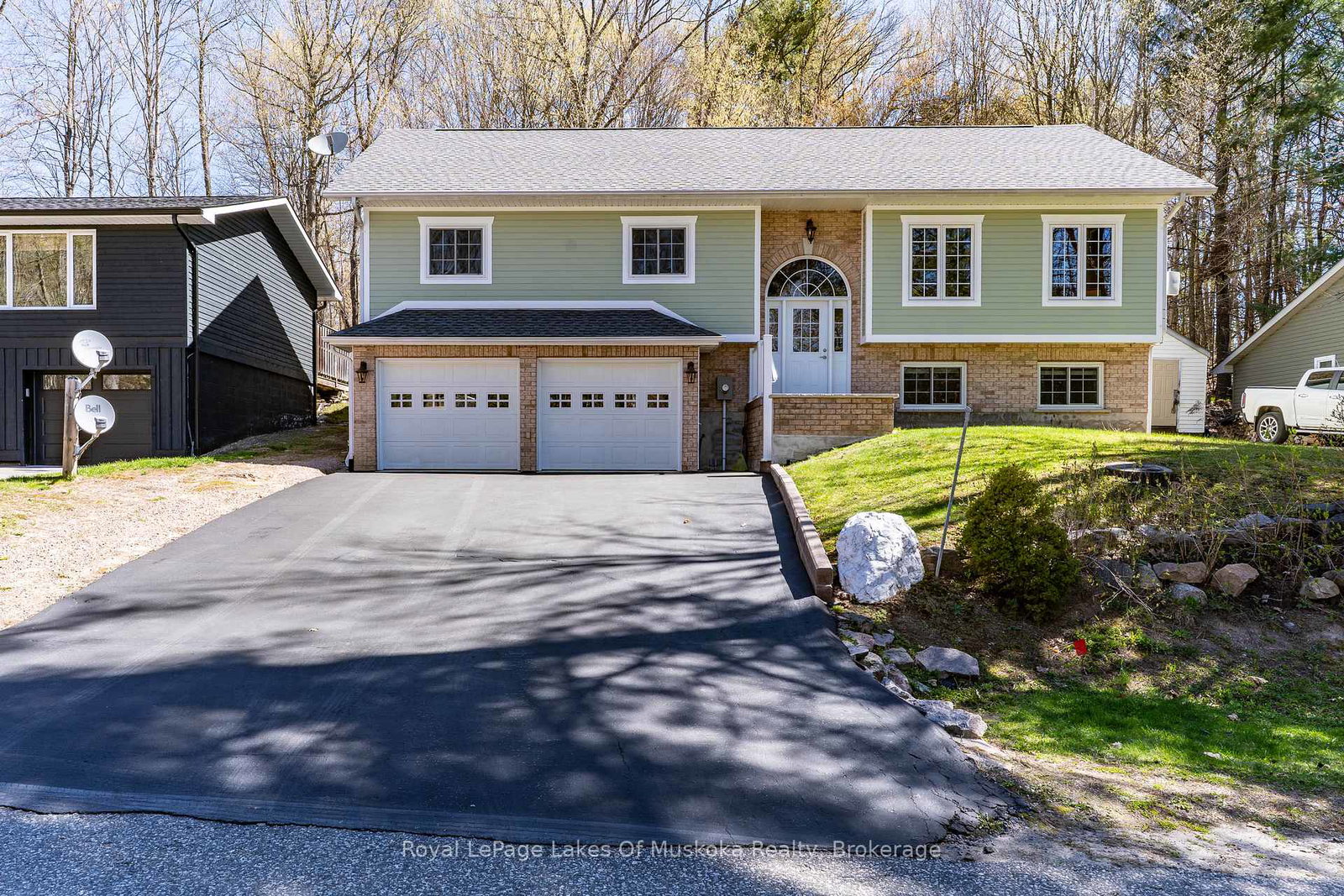 22-duke-street-muskoka-lakes-ontario-x13562574
