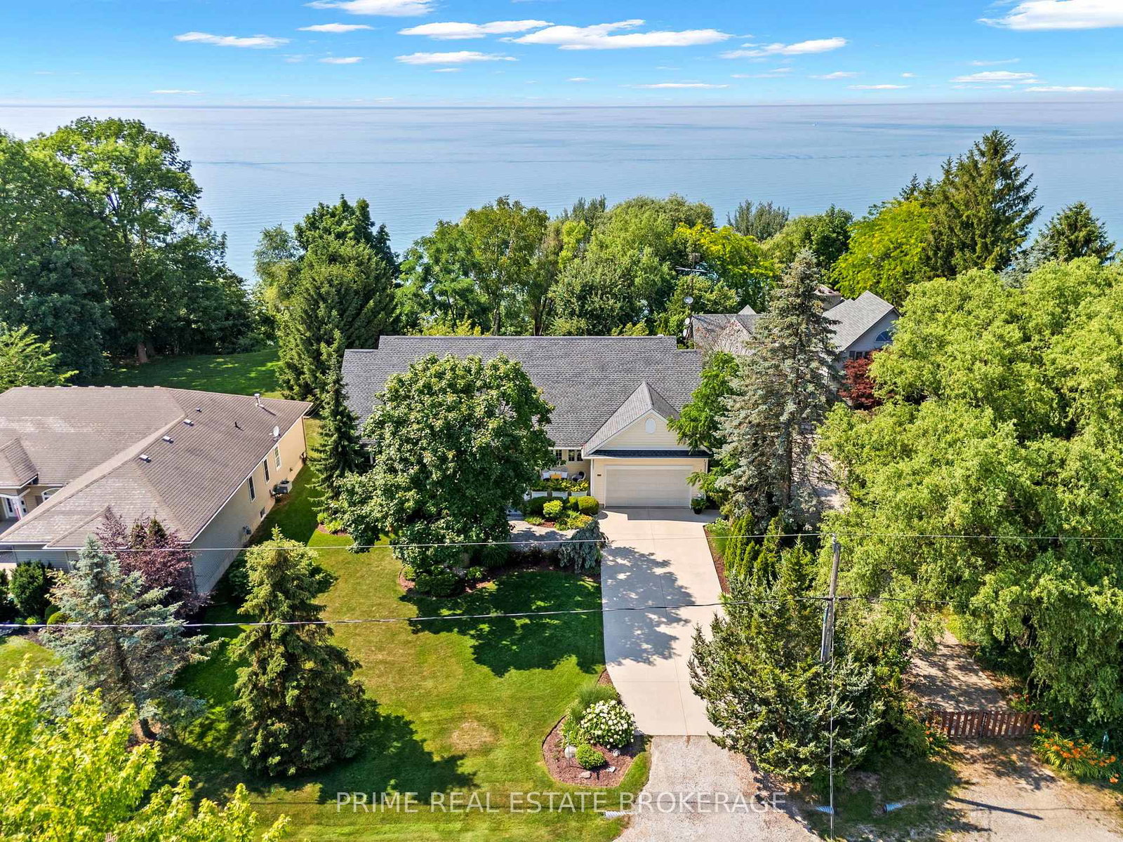 4710-lakeside-street-plympton-wyoming-ontario-x13562600
