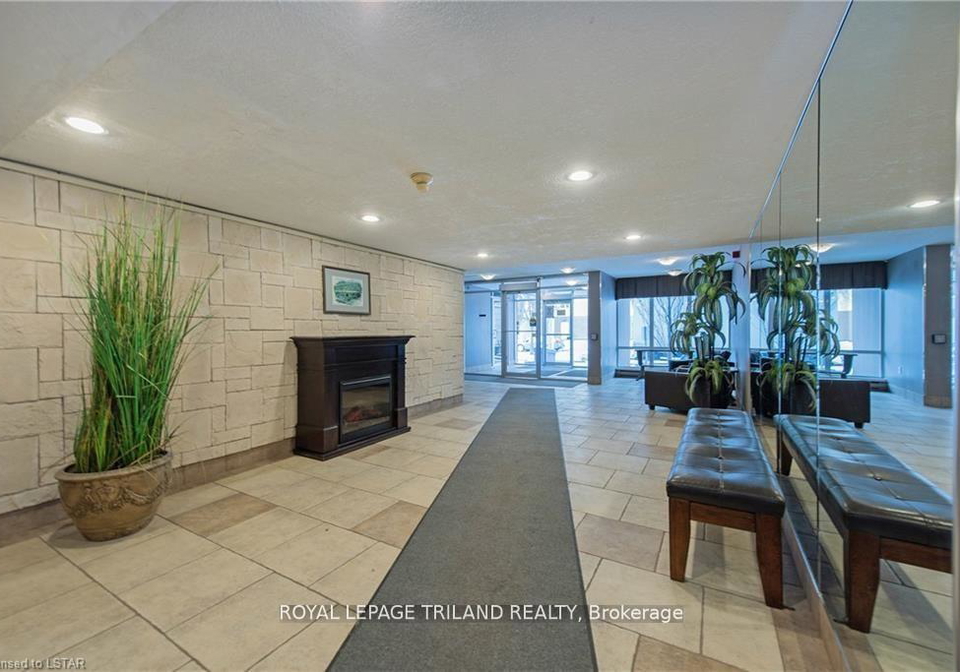 155-kent-street-london-east-ontario-x13562644