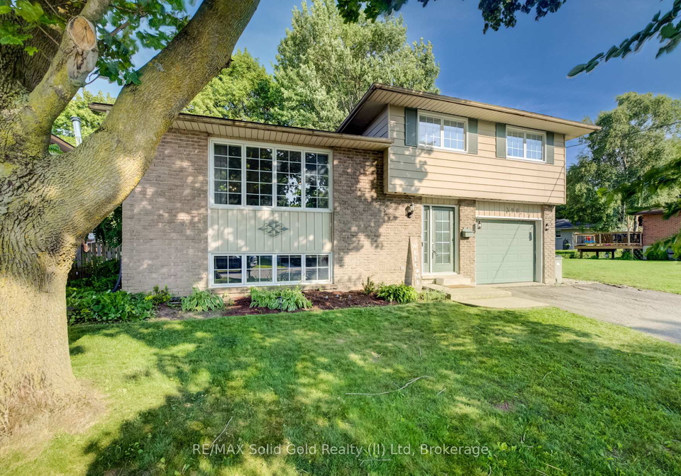 398-boyne-avenue-north-perth-ontario-x13562716
