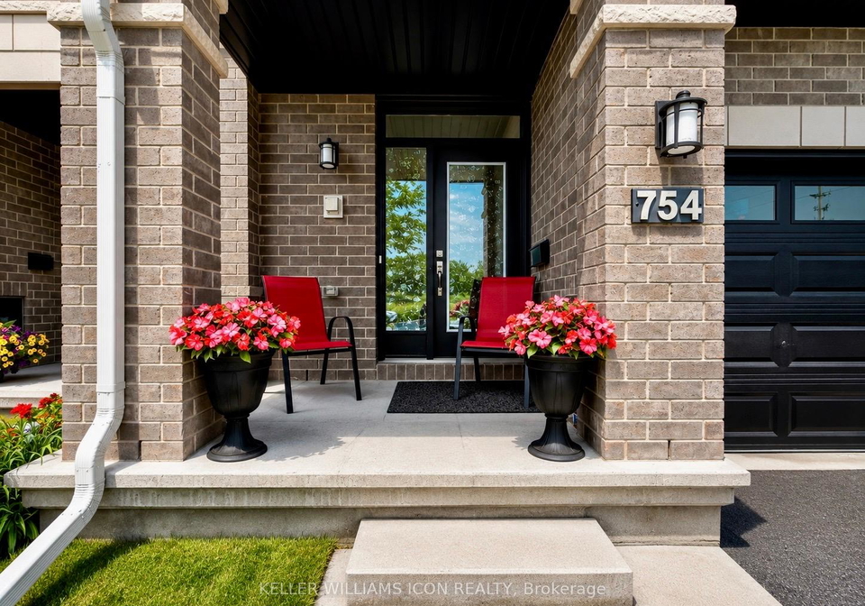 754-borbridge-avenue-ottawa-ontario-x13562728