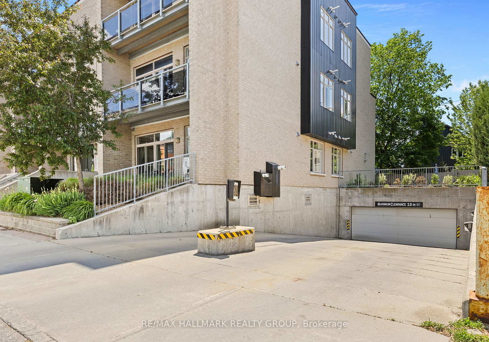 682-churchill-avenue-n-ottawa-ontario-x13562752