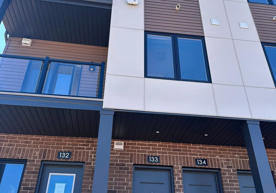 42-lowes-road-w-guelph-ontario-x13562792