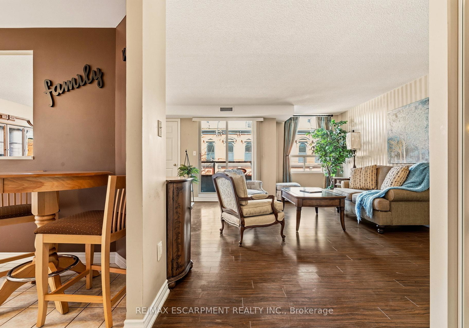8-main-street-hamilton-ontario-x13562926