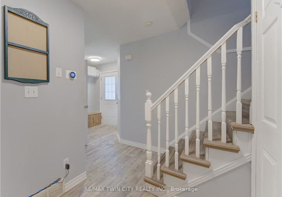 39-chantilly-street-kitchener-ontario-x13563044