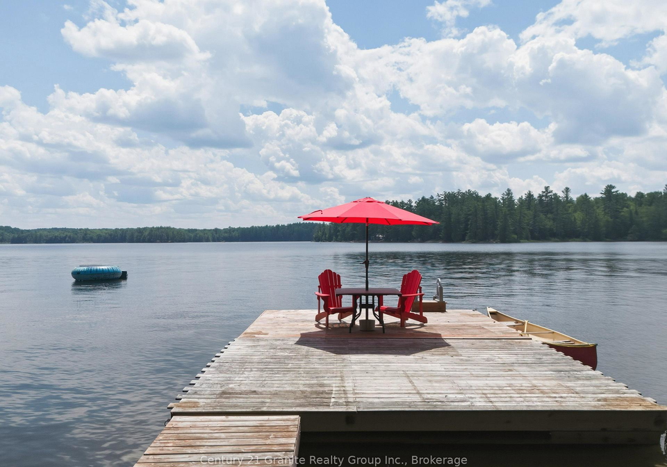 1080-kabakwa-lake-trail-algonquin-highlands-ontario-x13563280