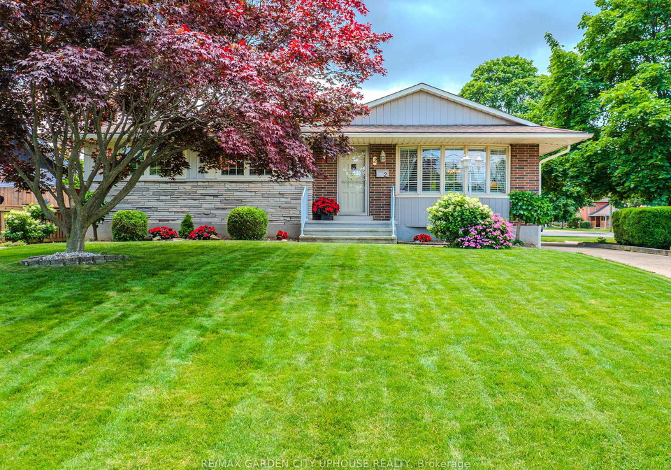 2-croydon-drive-st-catharines-ontario-x13563462