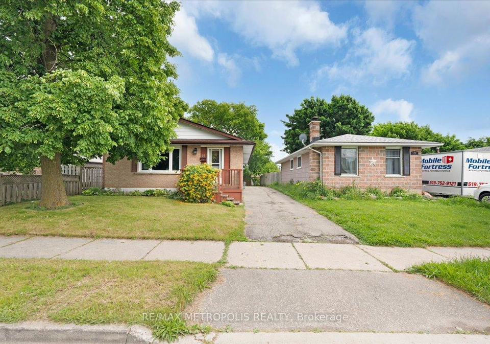 23-silver-aspen-crescent-kitchener-ontario-x13563482