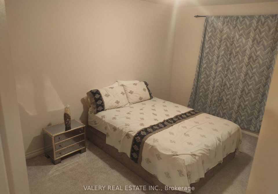 1058-lexington-circle-windsor-ontario-x13563660