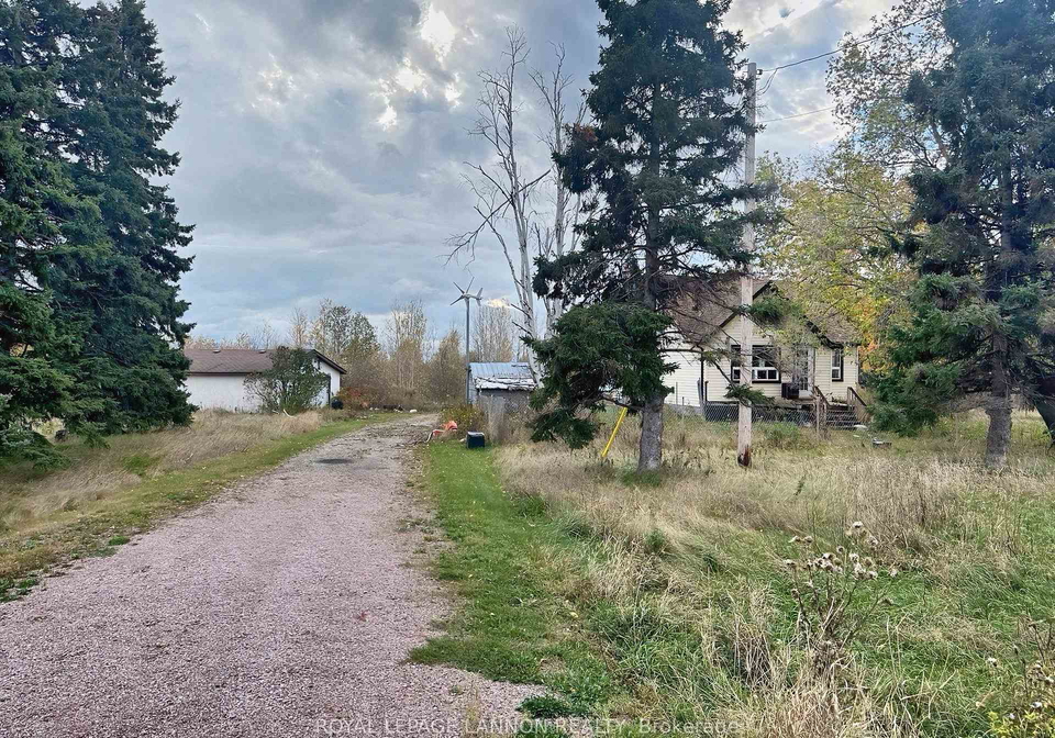 240-hwy-11-17-dorion-ontario-x13563674