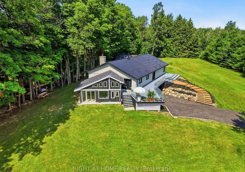 5609-4th-line-erin-ontario-x13563792