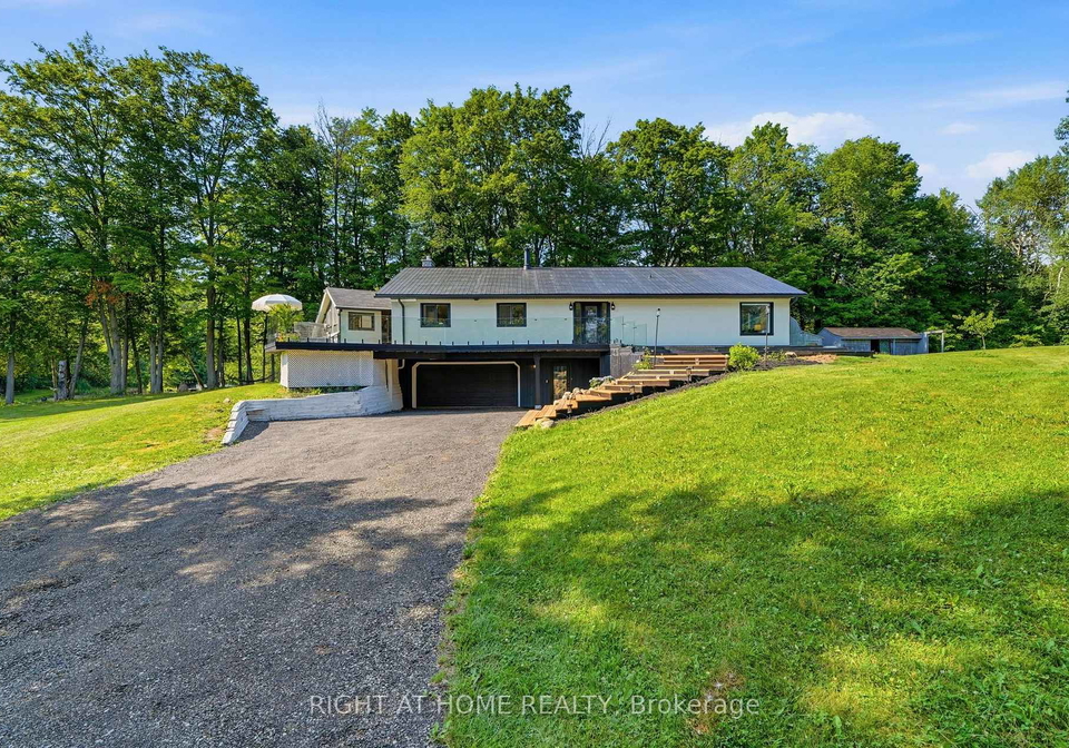 5609-4th-line-erin-ontario-x13563792